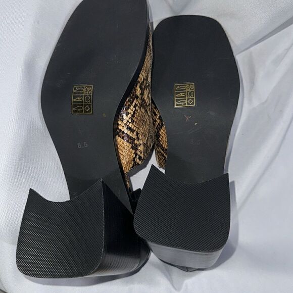 JEFFREY CAMPBELL AUDRY MARY JANES IN SNAKESKIN NWT 8.5 - Picture 7 of 7